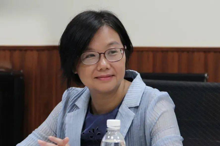 兴华教育集团多名教师荣获区优秀教育人才称号(图1)