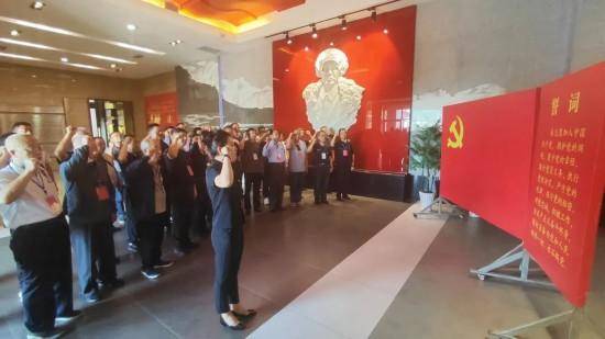 吉林省组织开展2023年军休功臣荣誉疗养活动(图2)