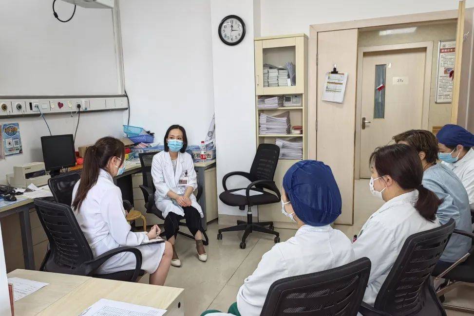 在全力以赴中践行医者使命！杨浦这名医生荣获第五届“上海市区域名医”称号(图7)