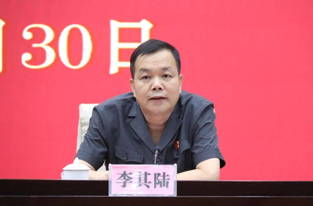 致敬！三十载坚守如一日 这些同志获授荣誉天平奖章、荣誉天平纪念章(图4)