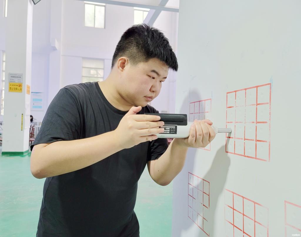 武汉交通职业学院学子李龙涛荣获“湖北省直机关向上向善好青年”称号