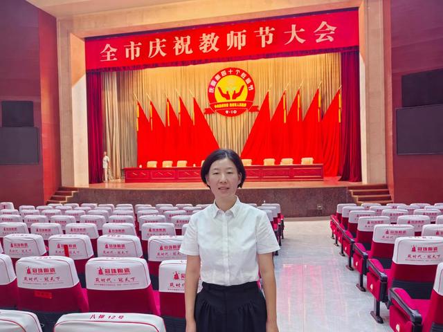 滕州市人大代表张敬文荣获全国优秀教师荣誉称号