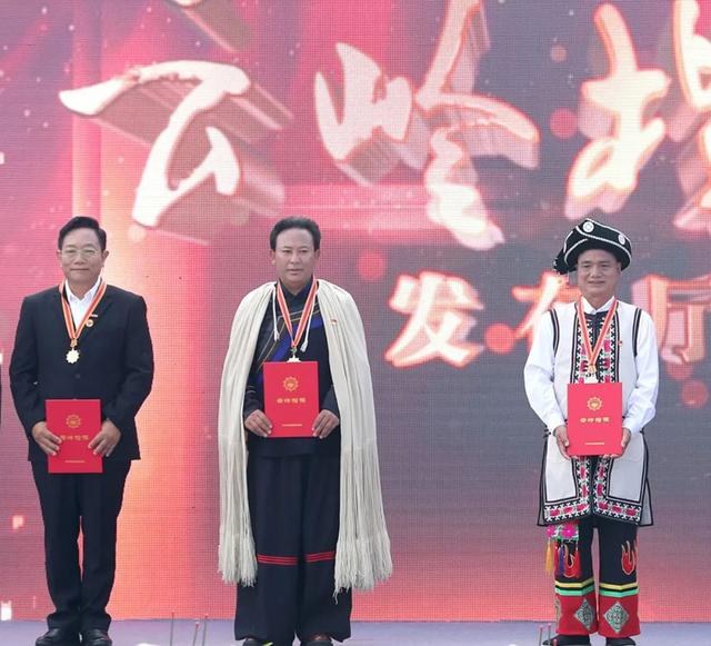 楚雄州元谋县李学平荣获“云岭楷模”称号