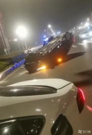 t3出行司机深夜救人显英勇，锦旗荣誉双丰收